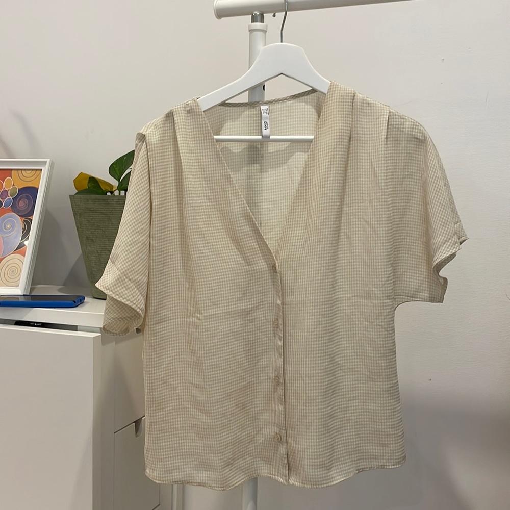 Beige and White Button Down Short Sleeve Blouse
